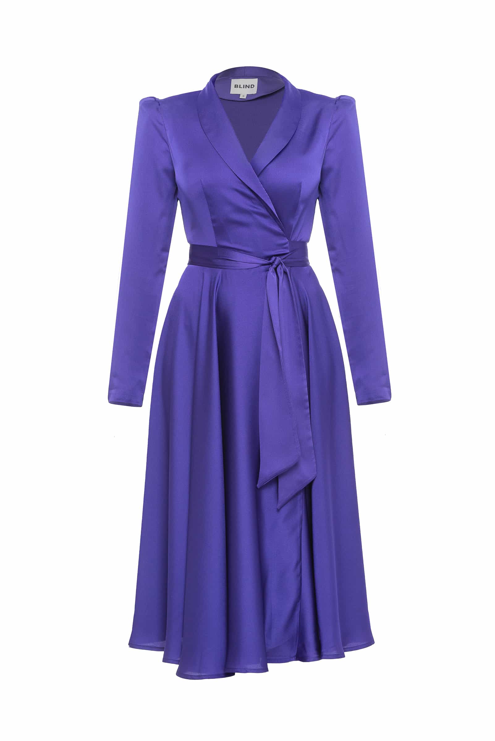 Платье фиолетовое из шелка на запах.